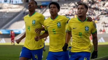 Brasil derrotó a Túnez con un Santos endiablado