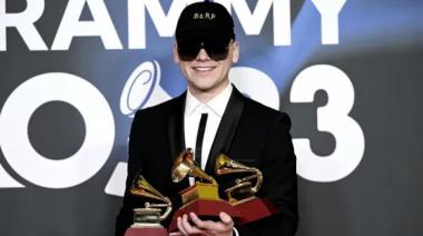 Bizarrap hizo historia en los Latin Grammys y fue una de las figuras de la noche