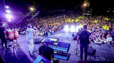 JOSÉ C. PAZ:  Miles de vecinos disfrutaron el festejo del día de la primavera y del estudiante