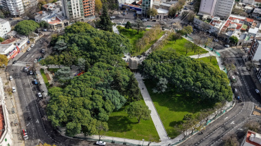 Inauguraron la renovada Plaza Rocha: estas son todas las modificaciones