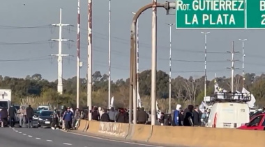 Hay cortes en la Autopista Buenos Aires - La Plata en reclamo al inminente fallo de la Corte contra Cristina Kirchner