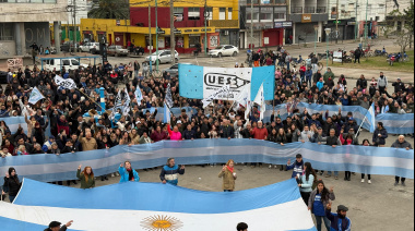 Multitudinaria movilización en Berisso en apoyo a Cristina Fernández de Kirchner