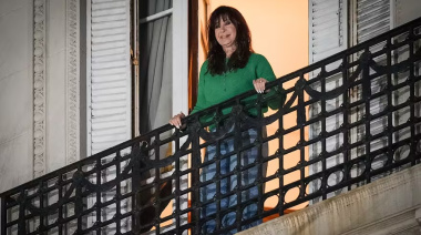 Cristina Kirchner reapareció con un nuevo audio desde su prisión domiciliaria y lanzó duras críticas a Bullrich y al Gobierno