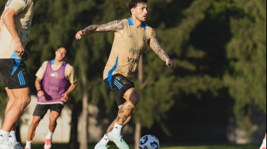 Paredes entrenó en el Predio de AFA mientras espera su oficialización como refuerzo de Boca