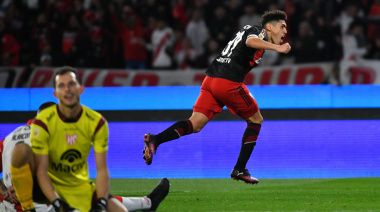 River goleó 4-0 a Instituto en Córdoba con un doblete de Santiago Lencina y es líder de la Zona B del Torneo Clausura