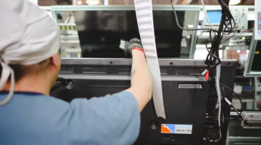 Ya se pueden comprar televisores y celulares más baratos desde Tierra del Fuego, ¿Qué cambió?