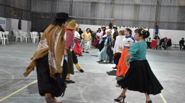 Gran Festival Folklórico en Berisso: música, danza y solidaridad en una tarde única