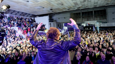 Milei lanzó la campaña bonaerense en La Plata con duras críticas a Kicillof y el kirchnerismo