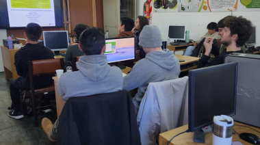 Nueva oportunidad para estudiantes de la UNLP: curso intensivo de reparación de computadoras