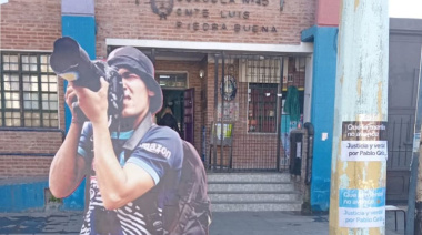 Homenaje a Pablo Grillo: colocan gigantografía en la escuela donde debía votar