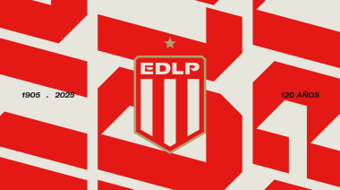 Estudiantes renovó su escudo y desató el enojo de sus hinchas