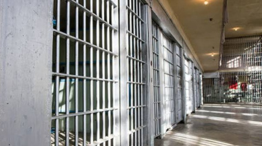 Caso Gorina: comenzó el juicio a un agente acusado de abusar de dos presos en la Unidad 18
