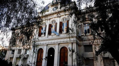 Paro en la UNLP: docentes y nodocentes reclaman por la aplicación de la Ley de Financiamiento Universitario