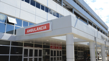 Choque en La Plata: hospitalizaron a un motociclista de 18 años tras una violenta colisión