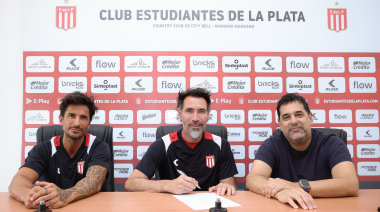 Estudiantes confirmó la renovación de Eduardo Domínguez como DT