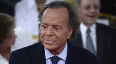 Dos exempleadas acusan a Julio Iglesias de agresiones sexuales