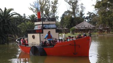 Alerta roja por cianobacterias en el lago de la República de los Niños