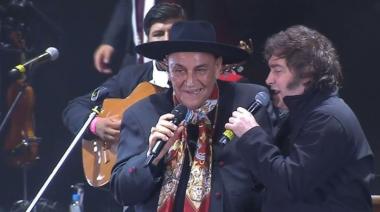 Milei subió al escenario con el Chaqueño Palavecino y Lali Espósito reaccionó en redes