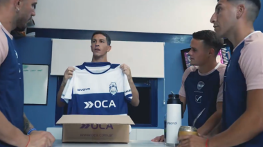 Gimnasia presentó sus nuevas camisetas para la temporada 2026