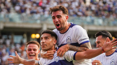 Gimnasia le ganó 3-1 a Aldosivi en el Bosque con golazo de Barros Schelotto