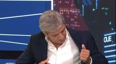 Tras criticar al sector textil, Caputo reveló que marca de ropa extranjera usa