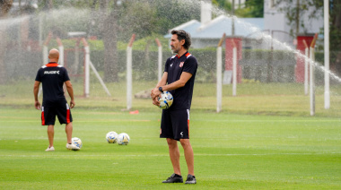 Estudiantes recibe a Deportivo Riestra en UNO: horario, formaciones y cómo verlo