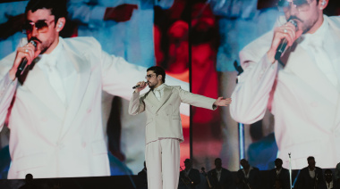 Bad Bunny frenó su show en River al reconocer a una fan que lo contrató para su fiesta de 15
