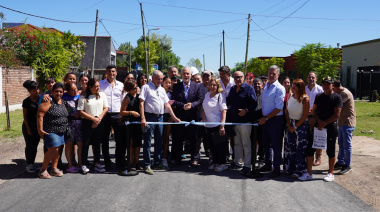 Alak inauguró una obra vial en Lisandro Olmos en el marco del Plan 1000 Cuadras