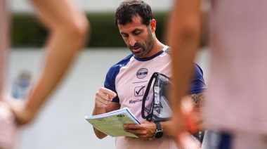 Equipo que gana no se toca: Zaniratto repetería equipo en Gimnasia