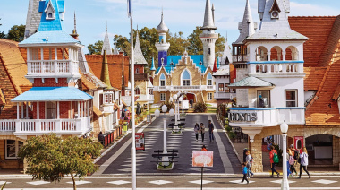 Avanzan tareas de limpieza y recuperación en la República de los Niños