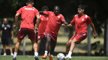 Estudiantes de La Plata aprovecha el parate y Medina intensifica los entrenamientos