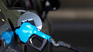 La guerra en Medio Oriente y podría encarecer hasta 10% los combustibles en Argentina