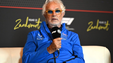 Briatore confirma que Mercedes quiere comprar una participación en Alpine