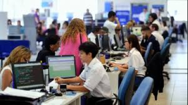 El Gobierno define otra tanda de despidos y hay 10 organismos en la mira