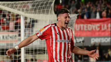 Adolfo Gaich brilló con un triplete en la goleada de Estudiantes en UNO
