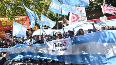 Conflicto en Fate: trabajadores marchan a la Legislatura por una ley de ocupación temporal