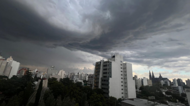 Alerta naranja en La Plata por tormentas fuertes y posibles anegamientos