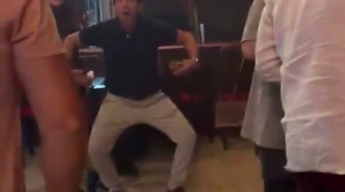 Insólito: viralizan un video del padre de Agostina Páez haciendo gestos racistas