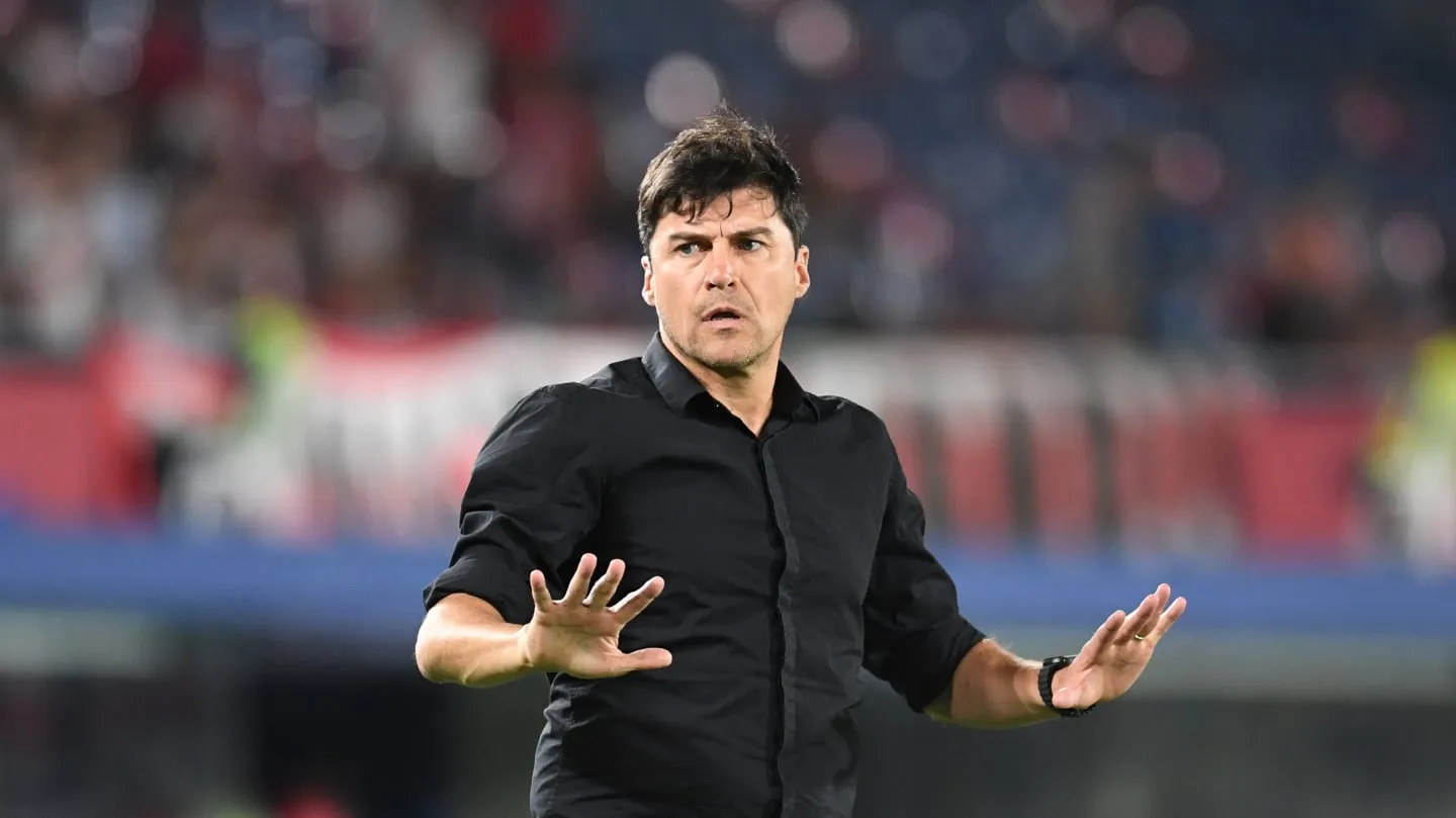 Sancionaron a Alexander Medina y podrá dirigir si Estudiantes paga la multa