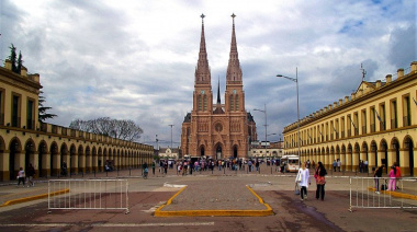 Villarruel, Kicillof y el Gabinete nacional coinciden en Luján por el homenaje a Francisco