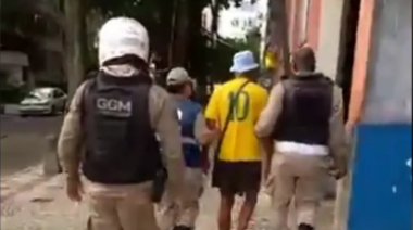 Detuvieron a un platense en Brasil acusado de racismo en un supermercado de Río de Janeiro