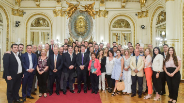 La Libertad Avanza frena las PASO y apunta a un acuerdo clave con la UCR