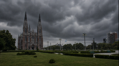 Alerta amarilla por tormentas en La Plata: prevén ráfagas, lluvia intensa y posible granizo