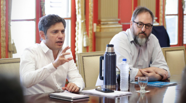 Axel Kicillof reúne a intendentes en La Plata para reclamar por el ajuste en salud