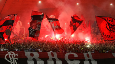 Con amenazas, hinchas de Flamengo calentaron la previa del partido con Estudiantes