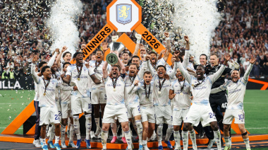 Dibu Martínez y Emiliano Buendía se consagraron campeones de Europa