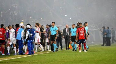Conmebol sancionó al DIM y Estudiantes define su futuro en la Libertadores