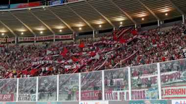 Estudiantes pondrá micros gratuitos para acompañar al equipo en Córdoba por Copa Argentina