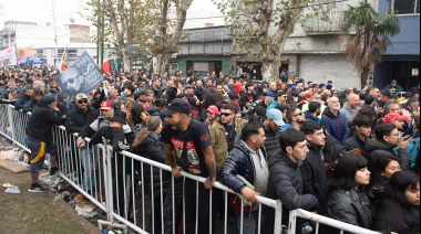 Comenzó la despedida del Indio Solari: más de 30 cuadras de fila para el último adiós