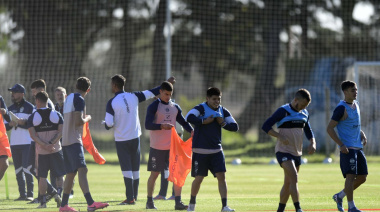 Los jugadores de Gimnasia que no viajaron a Rusia seguirán entrenándose en Estancia Chica